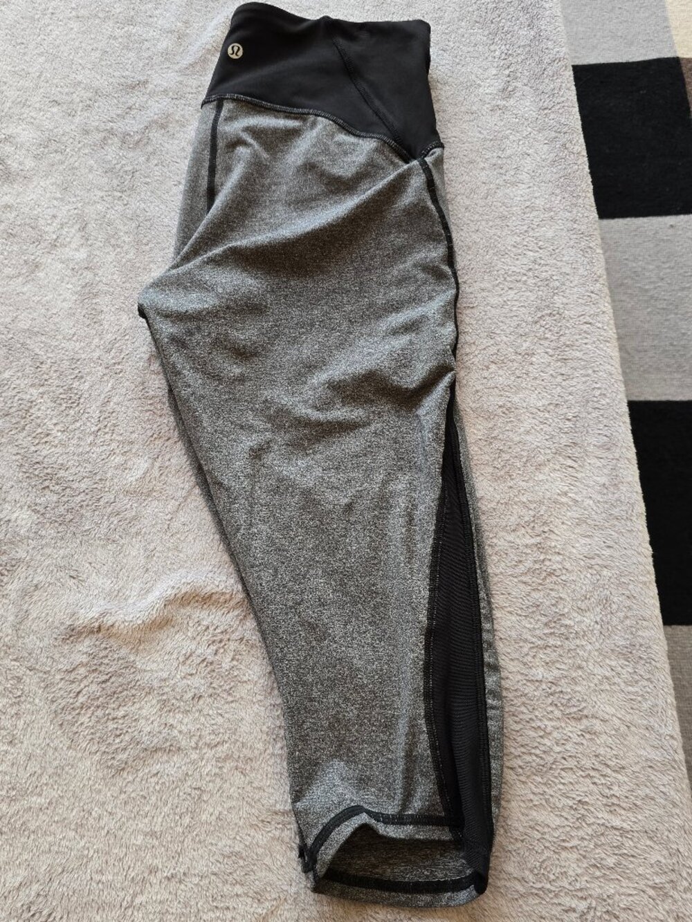 Lululemon high waist capri leggings grey size 6